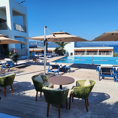 Hotel 39 Jamaica مونتيغو باي المظهر الخارجي الصورة