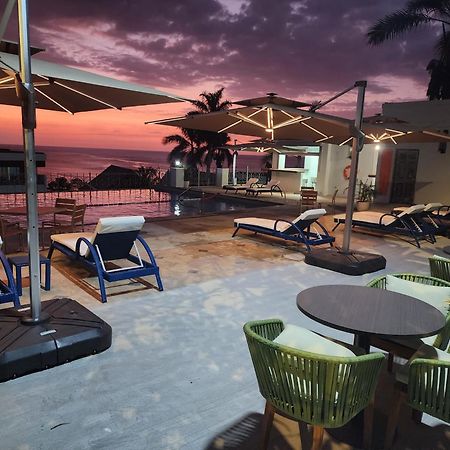 Hotel 39 Jamaica مونتيغو باي المظهر الخارجي الصورة